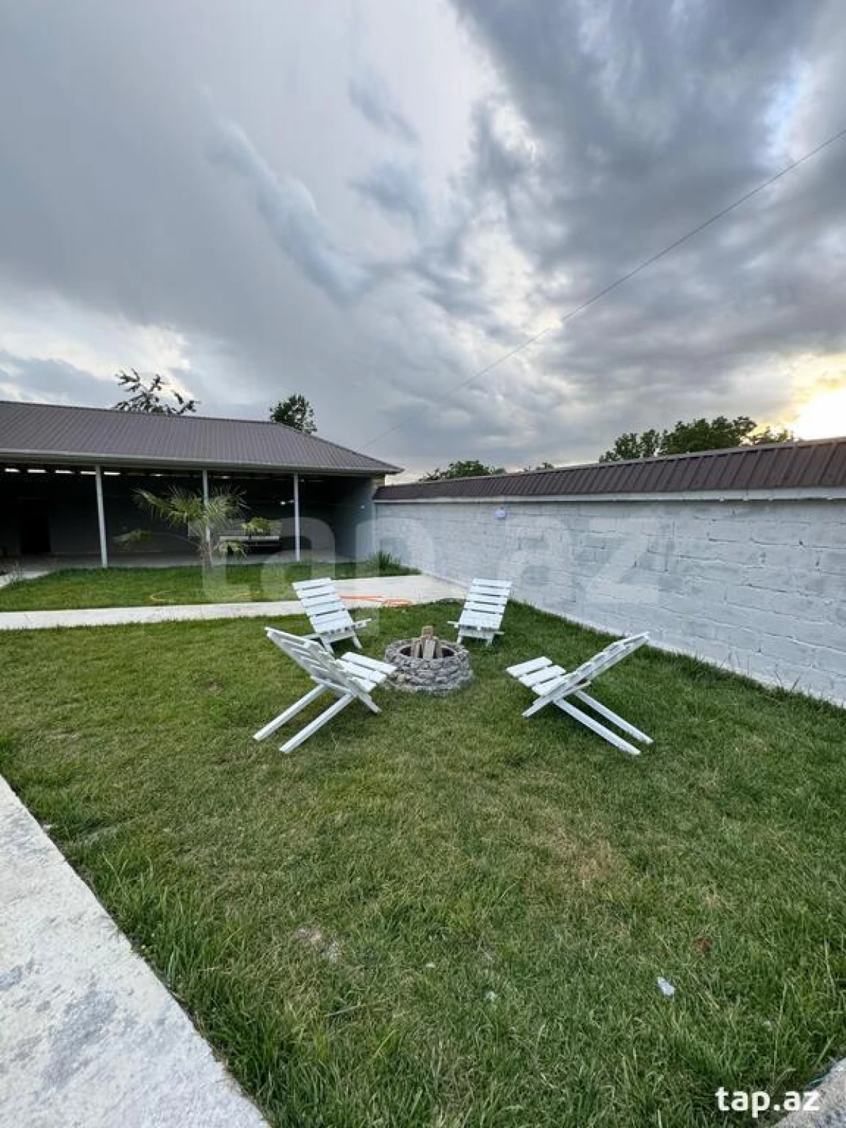 Kirayə verilir 4 otaqlı həyət evi