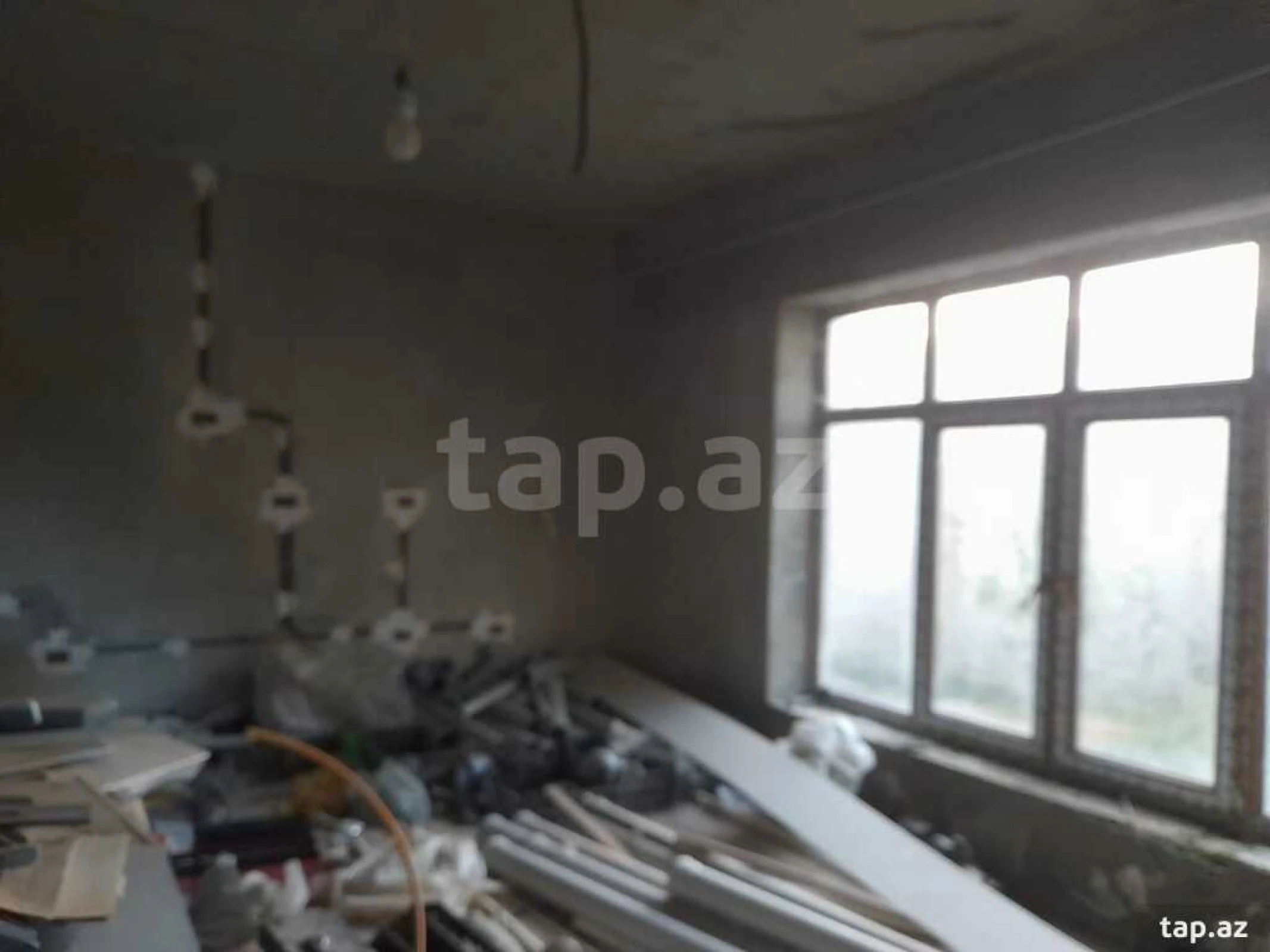 Satılır 7 otaqlı həyət evi 450 m²