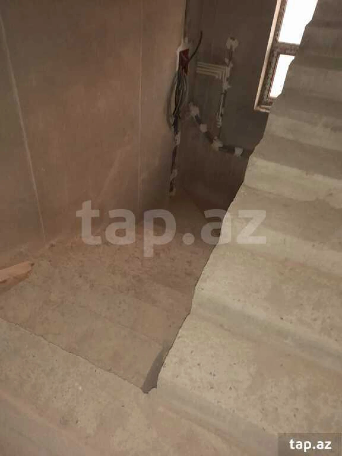 Satılır 7 otaqlı həyət evi 450 m²