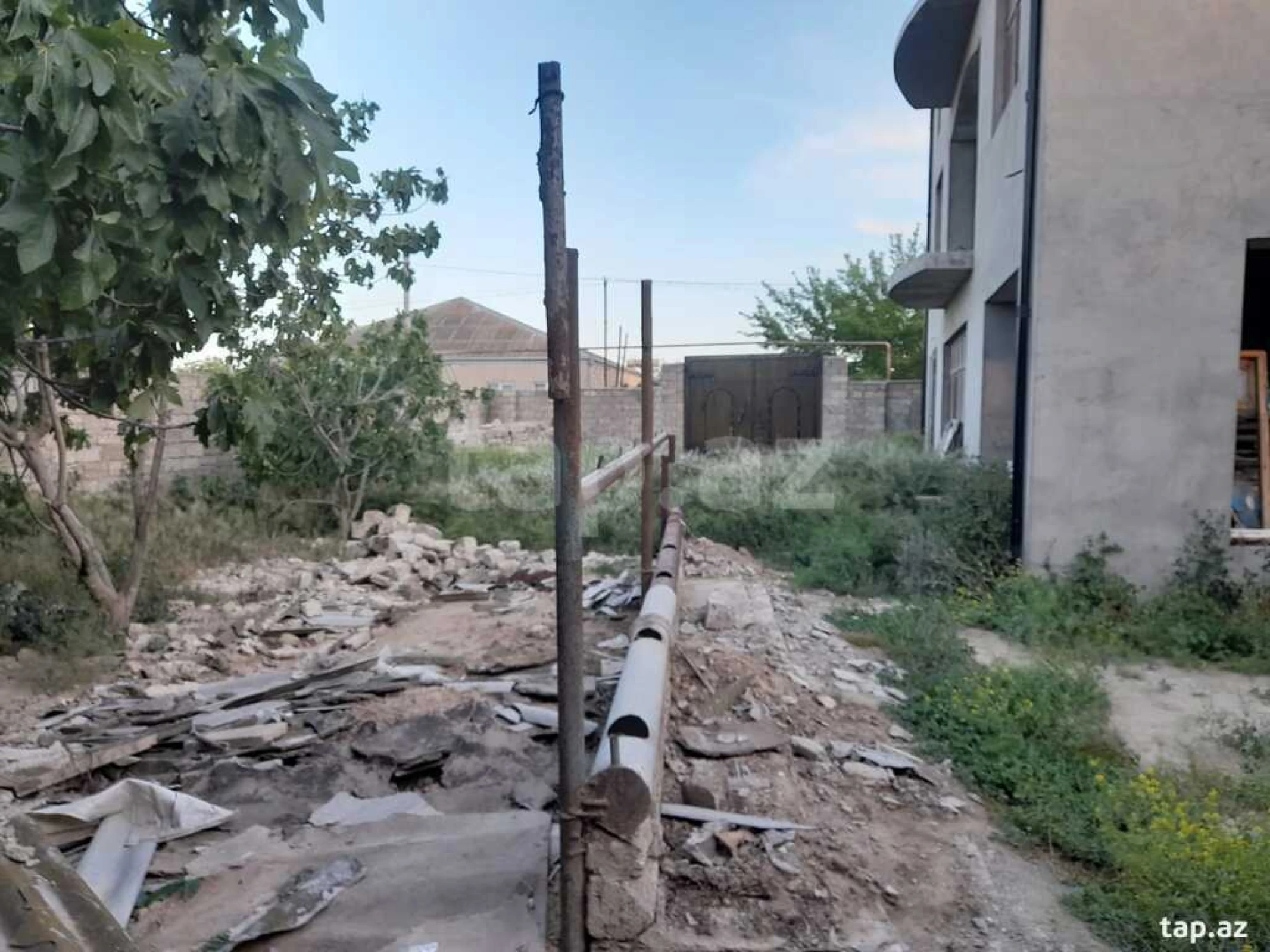 Satılır 7 otaqlı həyət evi 450 m²