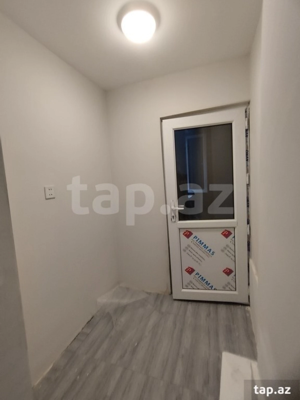 Satılır 2 otaqlı mənzil 42 m²