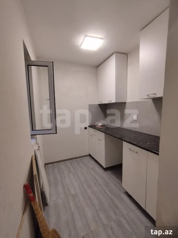 Satılır 2 otaqlı mənzil 42 m²