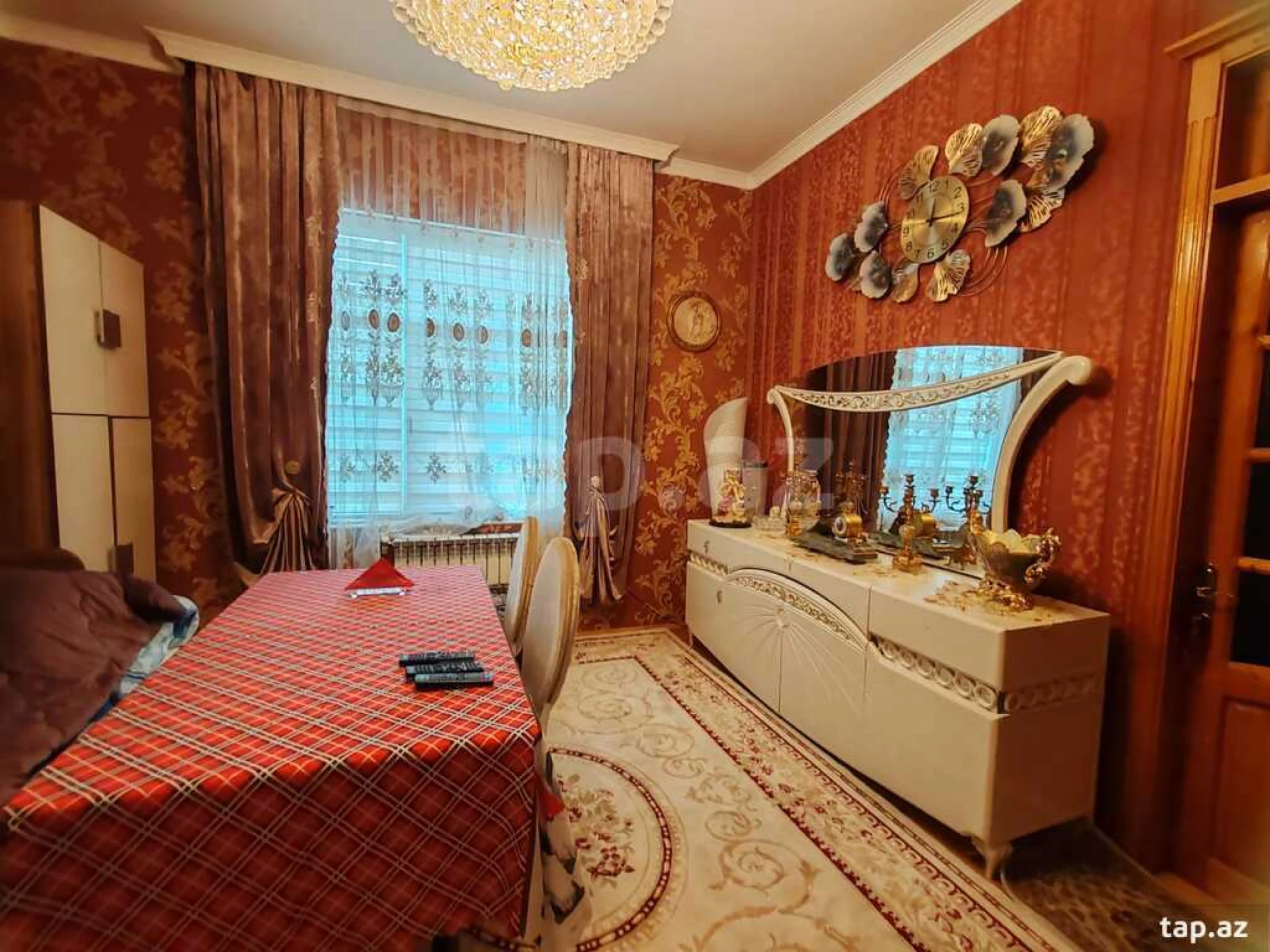 Satılır 7 otaqlı həyət evi