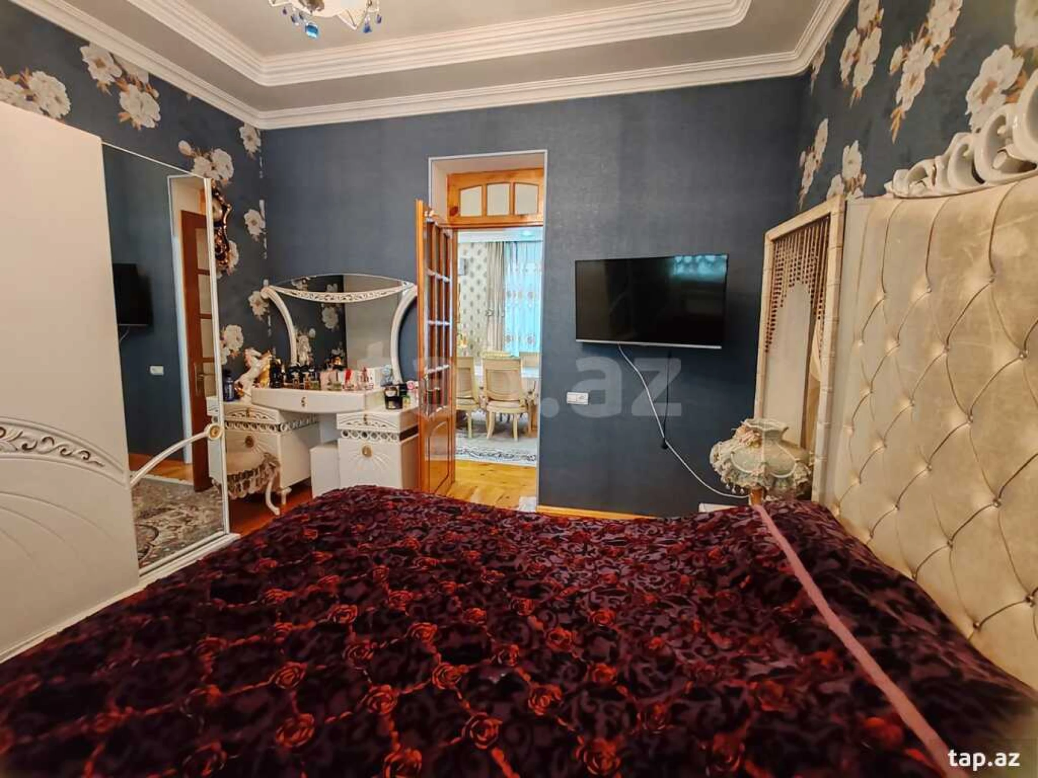 Satılır 7 otaqlı həyət evi