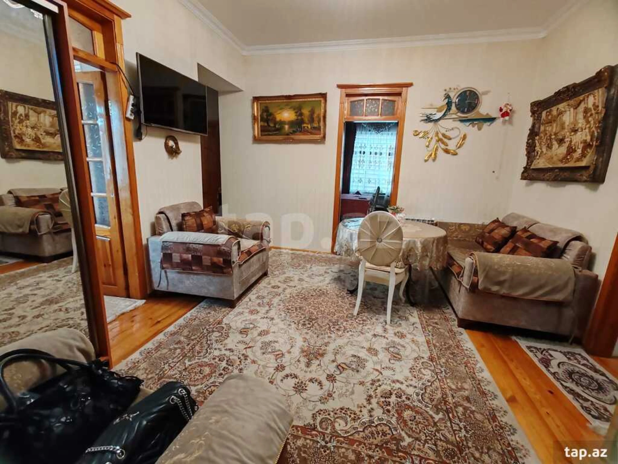 Satılır 7 otaqlı həyət evi