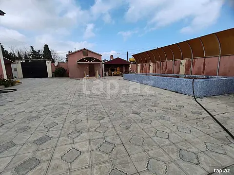 Satılır 7 otaqlı həyət evi