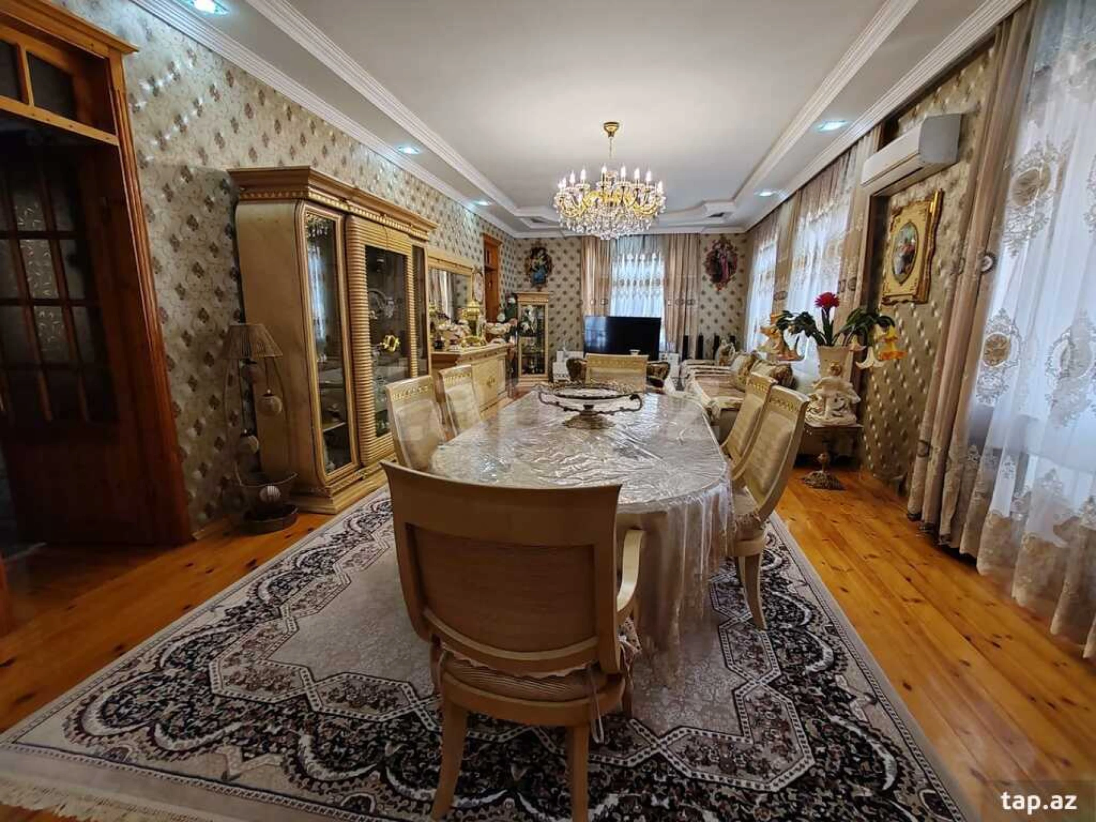 Satılır 7 otaqlı həyət evi