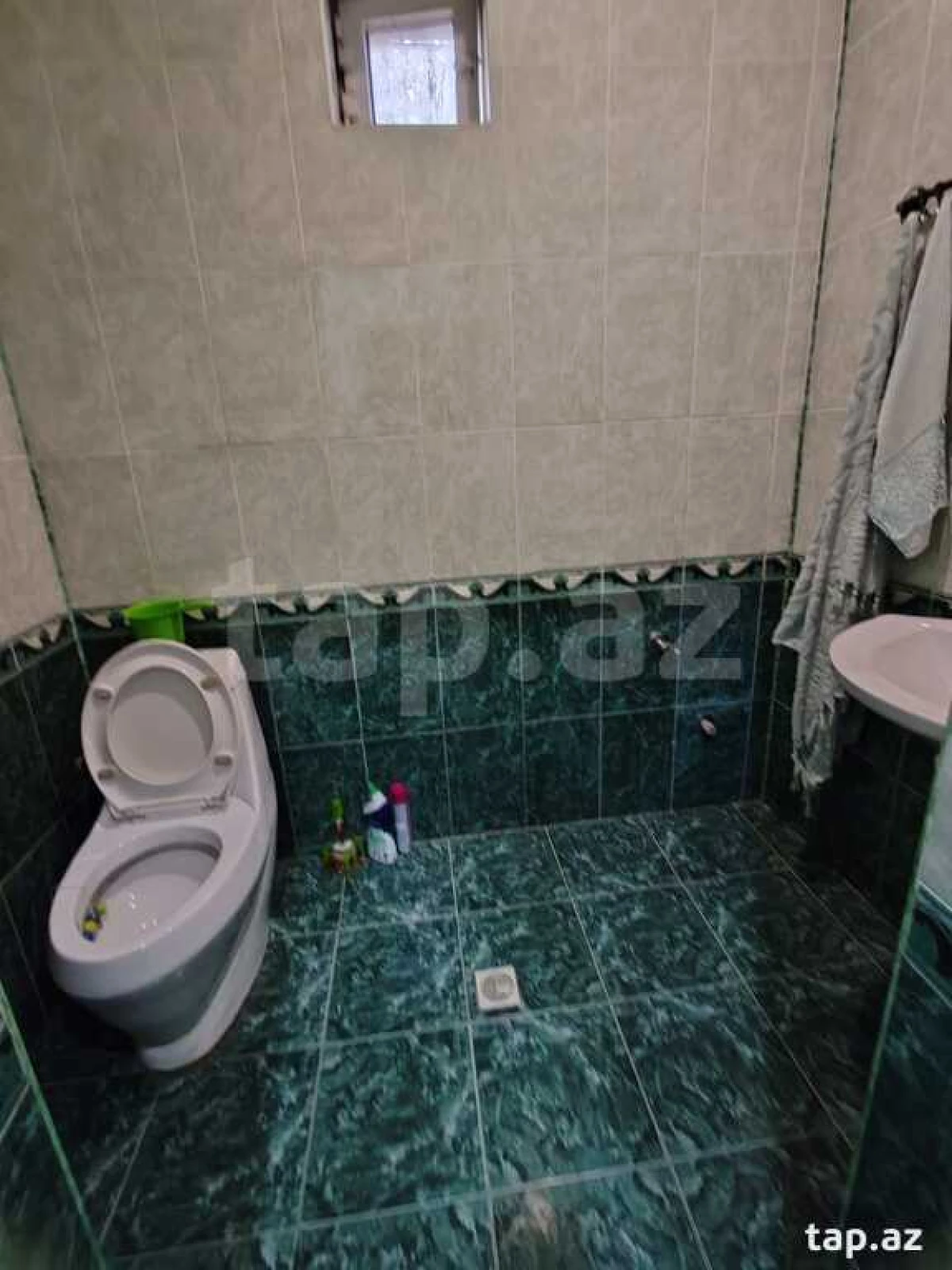 Satılır 7 otaqlı həyət evi