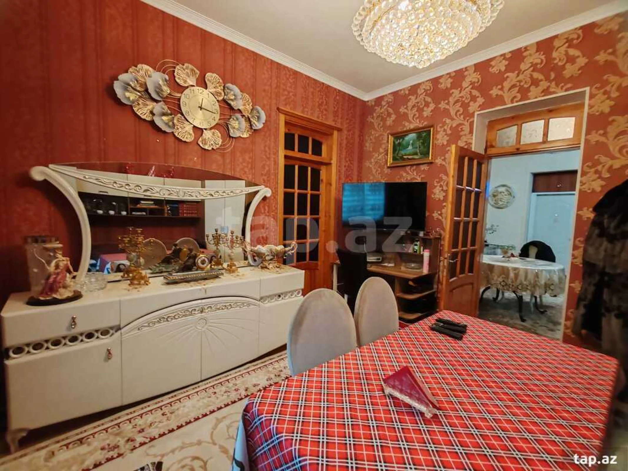 Satılır 7 otaqlı həyət evi