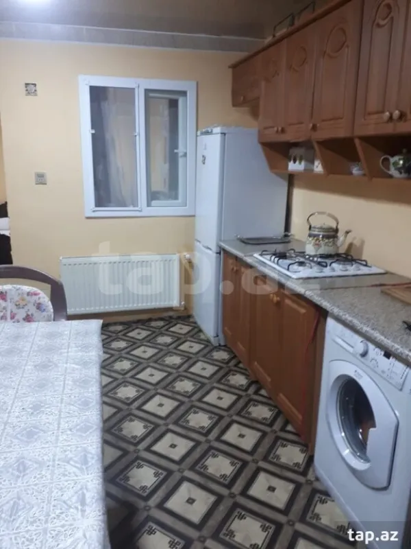 Kirayə verilir 2 otaqlı həyət evi