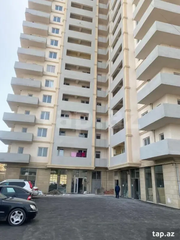 Satılır 3 otaqlı yeni tikili 120 m²
