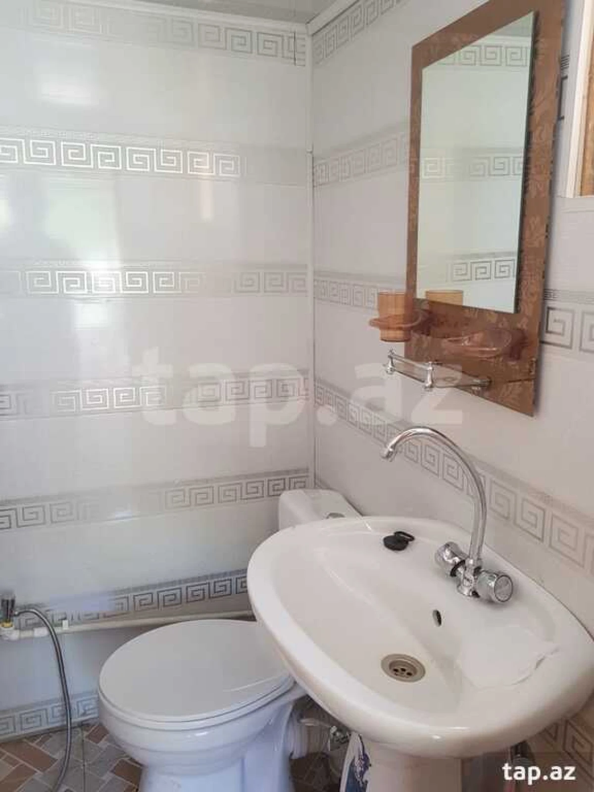 Kirayə verilir 3 otaqlı həyət evi