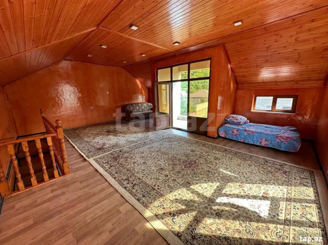 Kirayə verilir 3 otaqlı həyət evi