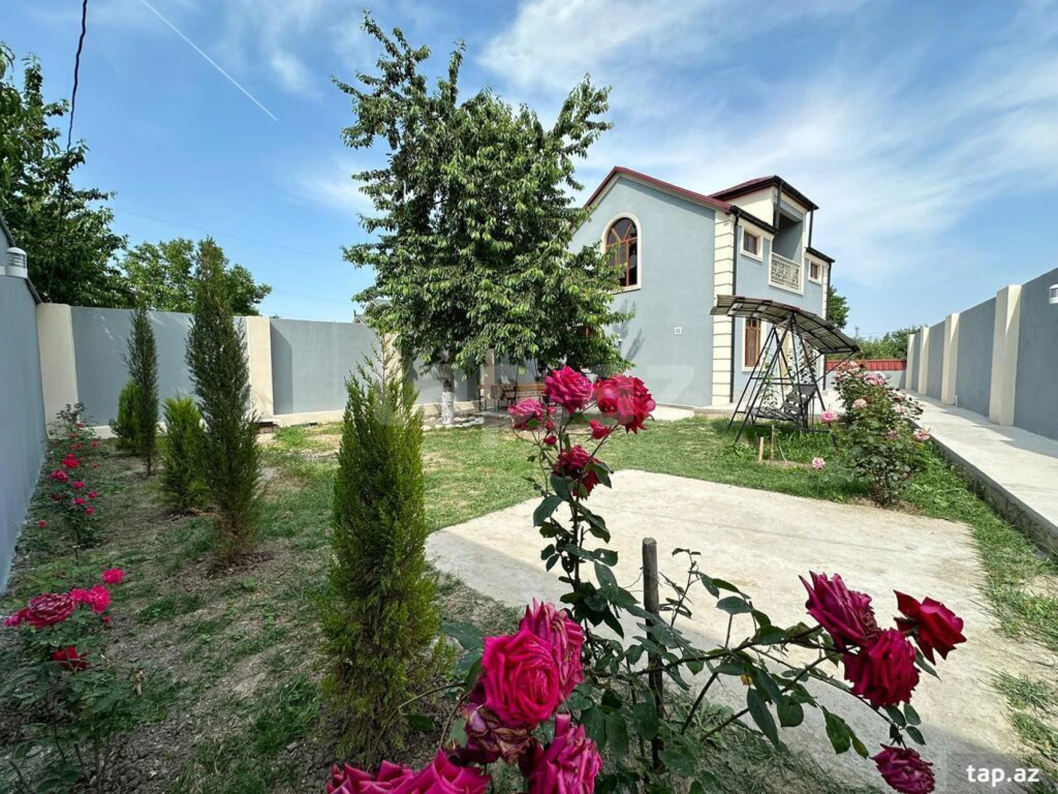 Kirayə verilir 3 otaqlı həyət evi