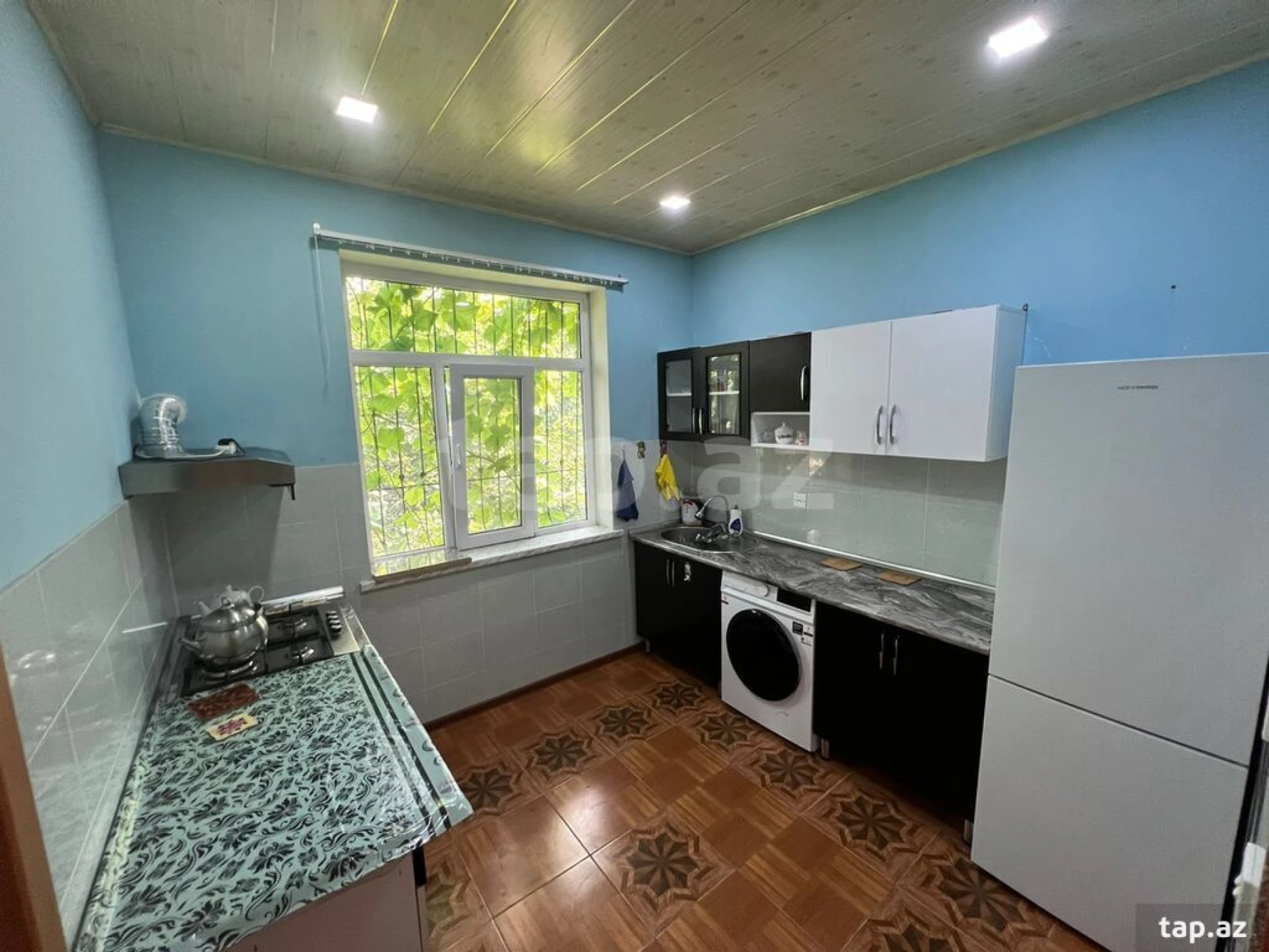 Kirayə verilir 3 otaqlı həyət evi