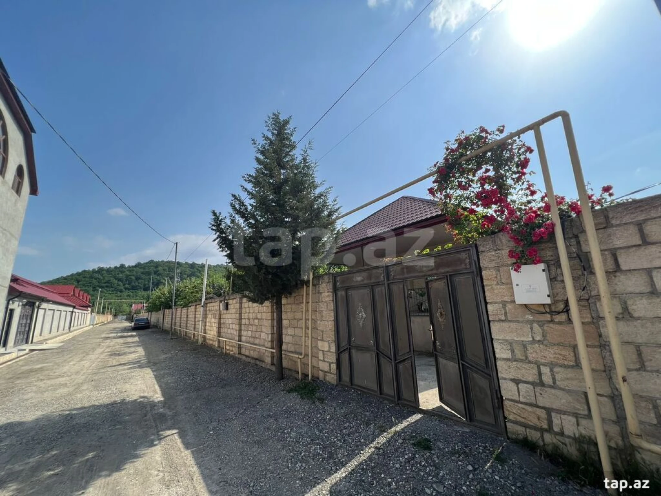 Kirayə verilir 3 otaqlı həyət evi