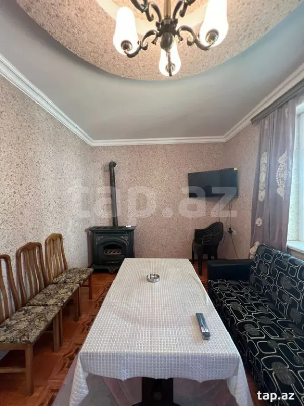 Kirayə verilir 3 otaqlı həyət evi