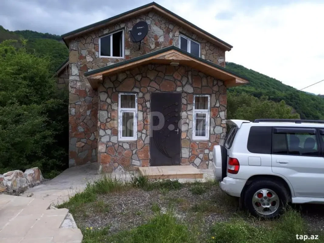 Kirayə verilir 3 otaqlı həyət evi 100 m²