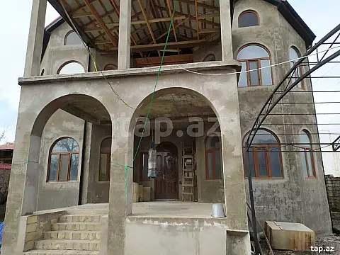 Satılır 6 otaqlı həyət evi — Qusar 6 otaq