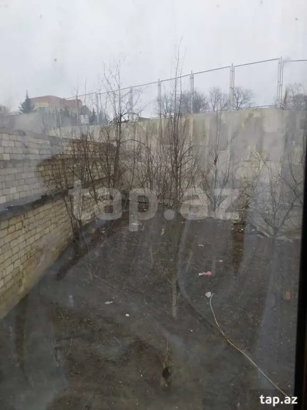 Satılır 6 otaqlı həyət evi