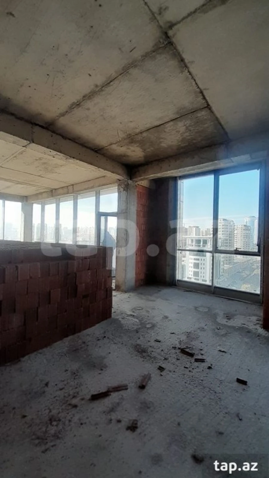 Satılır 5 otaqlı yeni tikili 255 m²