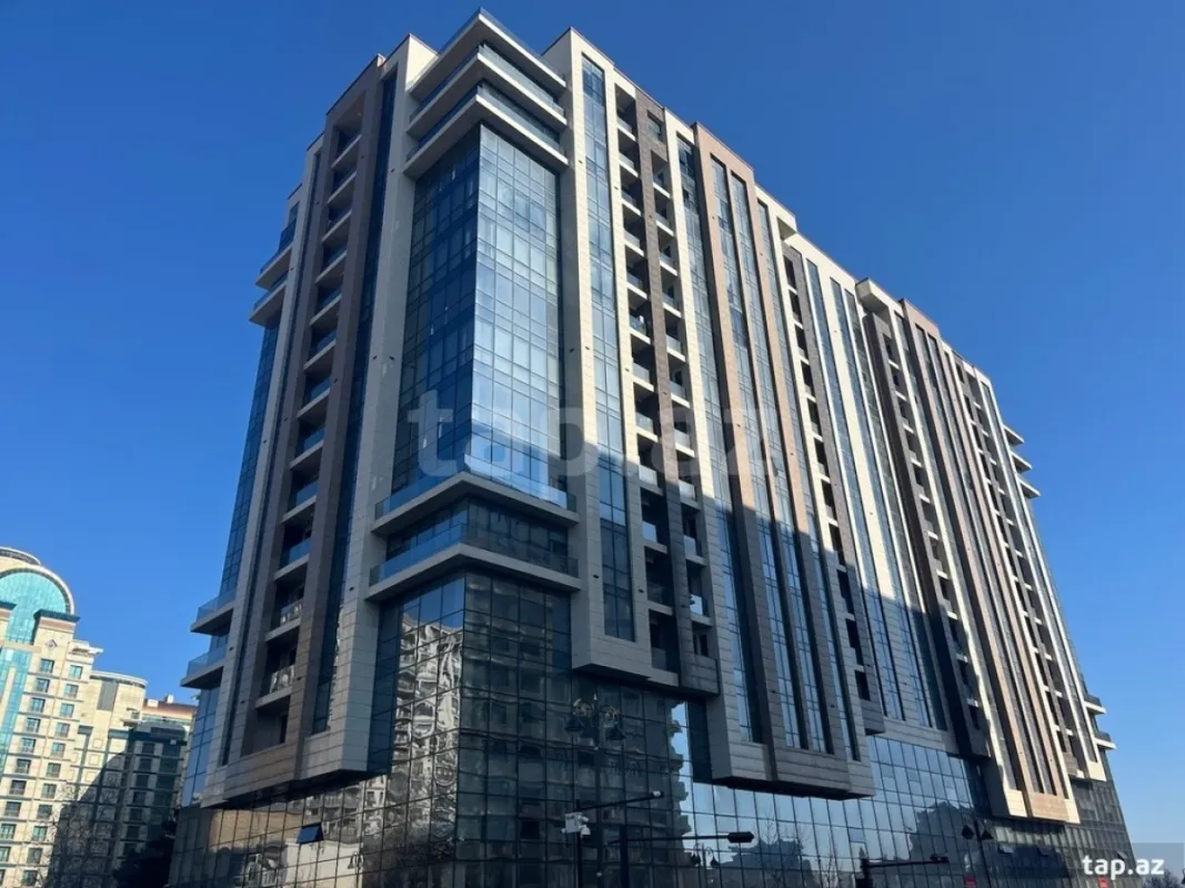 Satılır 5 otaqlı yeni tikili 255 m²