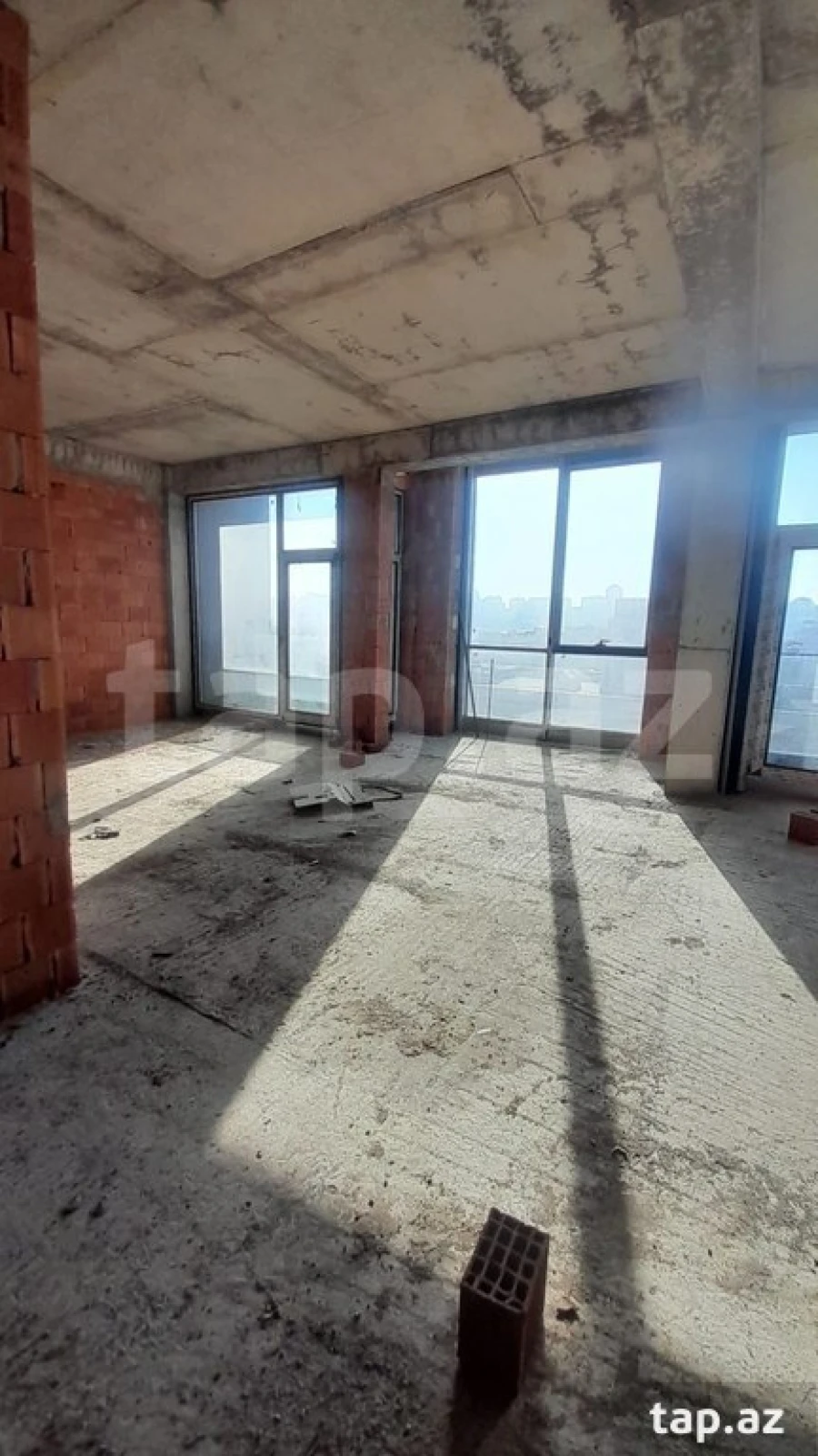 Satılır 5 otaqlı yeni tikili 255 m²