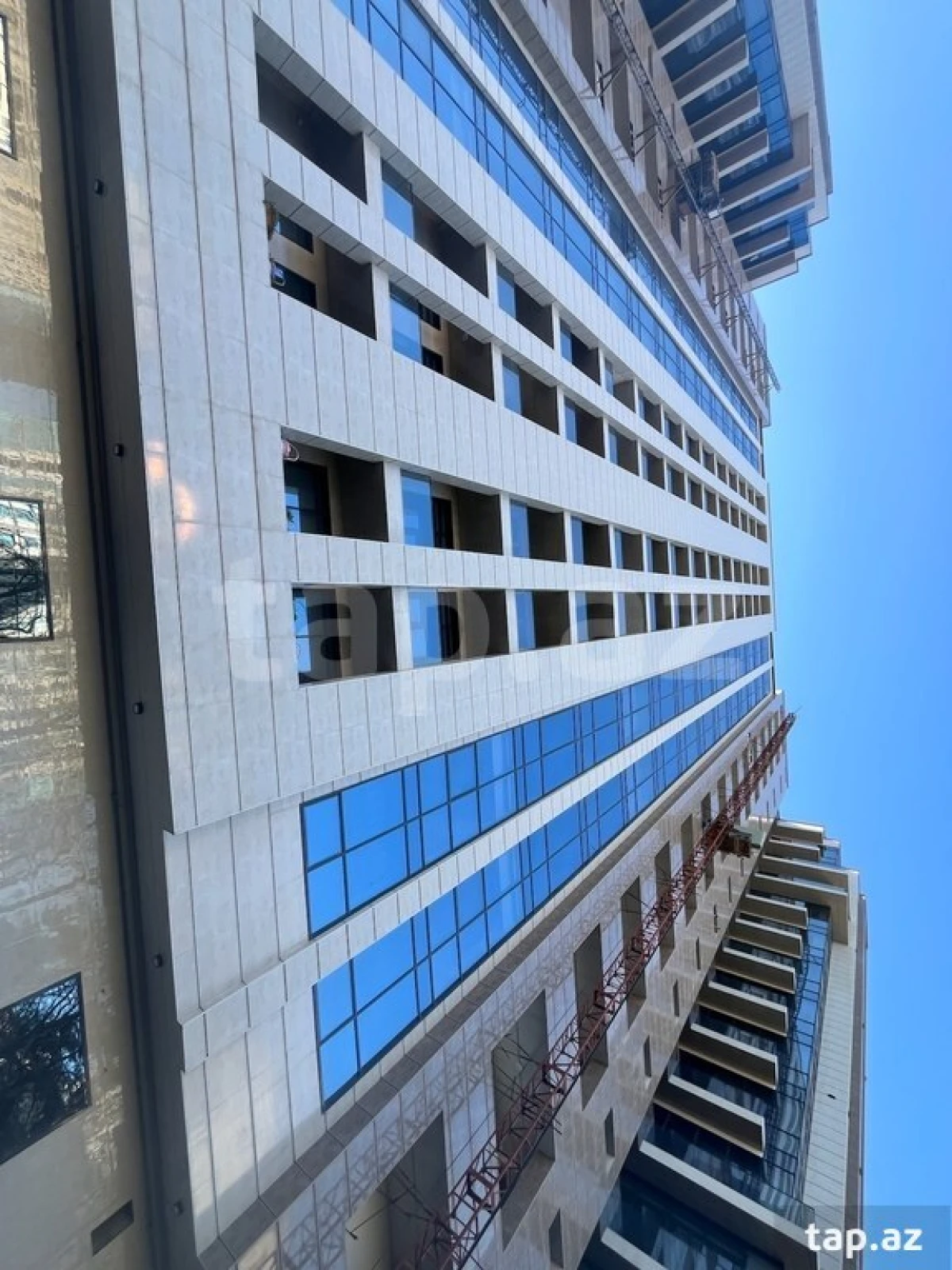 Satılır 5 otaqlı yeni tikili 255 m²