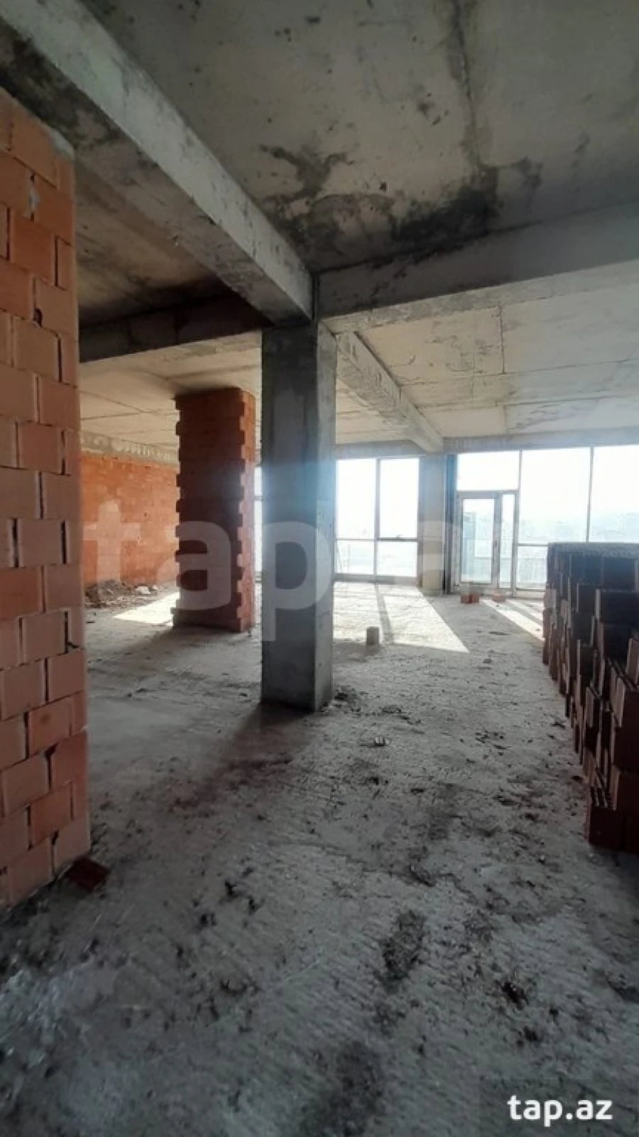 Satılır 5 otaqlı yeni tikili 255 m²