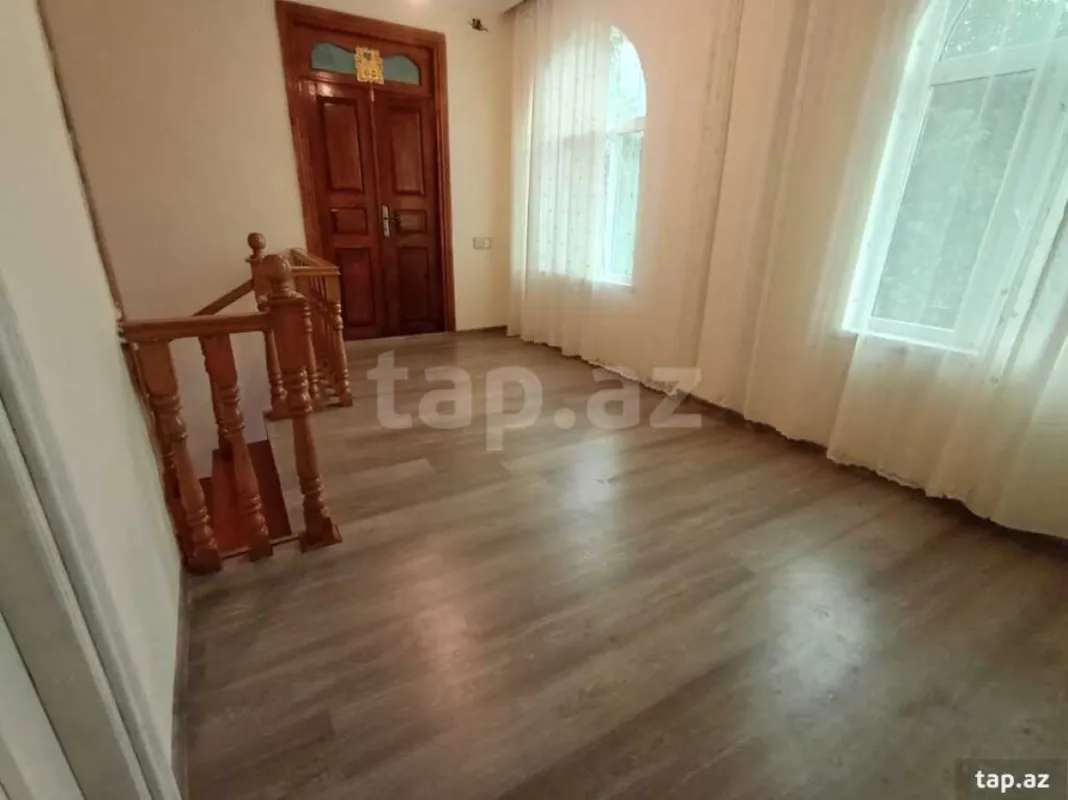 Kirayə verilir 5 otaqlı həyət evi
