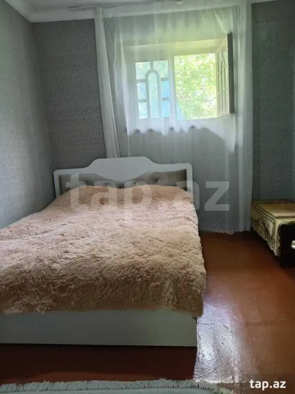 Kirayə verilir 5 otaqlı həyət evi