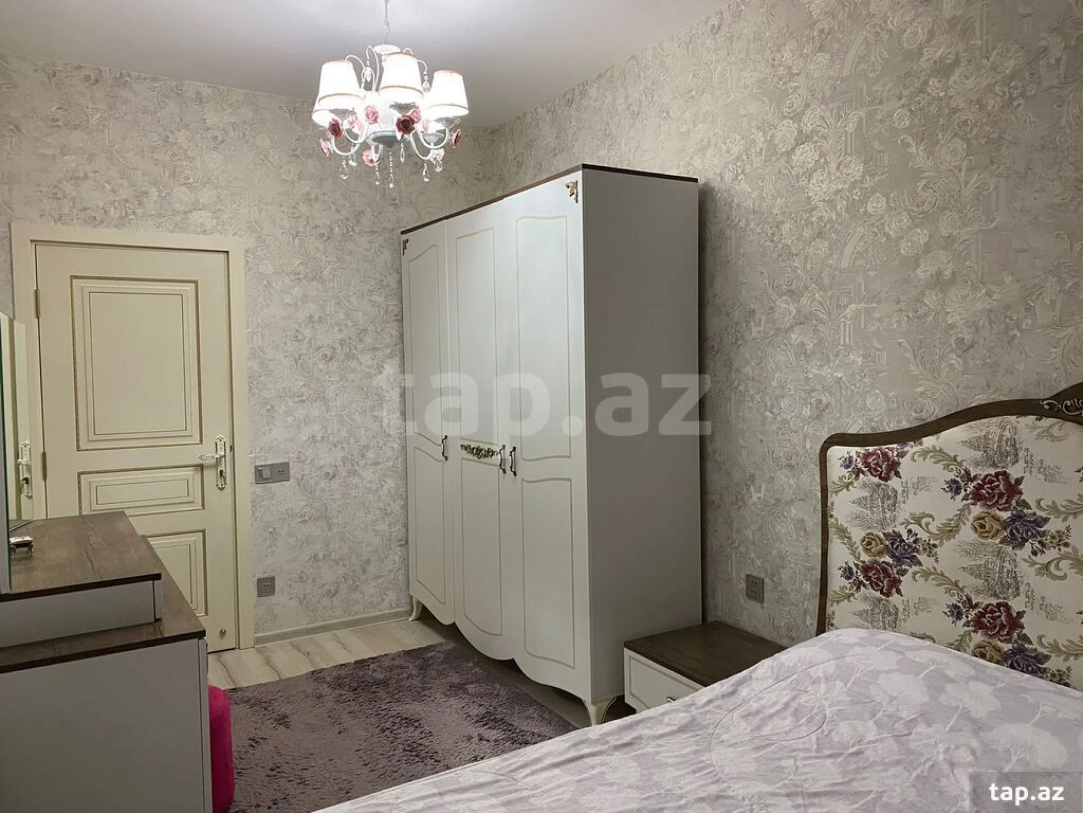 Satılır 3 otaqlı yeni tikili 90 m²