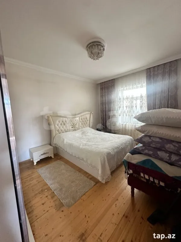 Satılır 3 otaqlı həyət evi