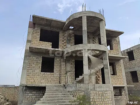 Satılır 10 otaqlı həyət evi — Göygöl 10 otaq