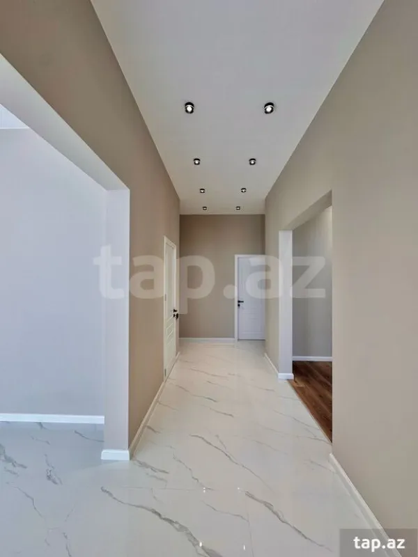 Satılır 4 otaqlı həyət evi