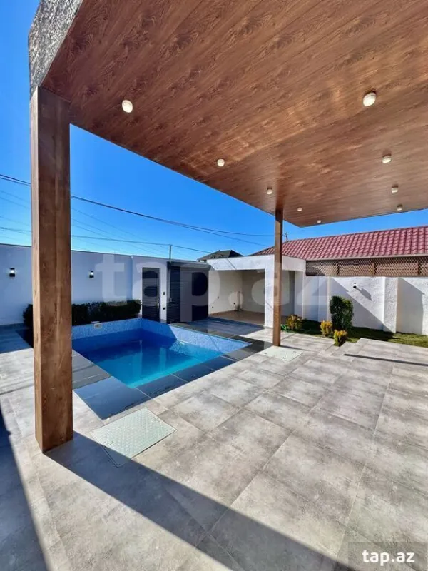 Satılır 4 otaqlı həyət evi