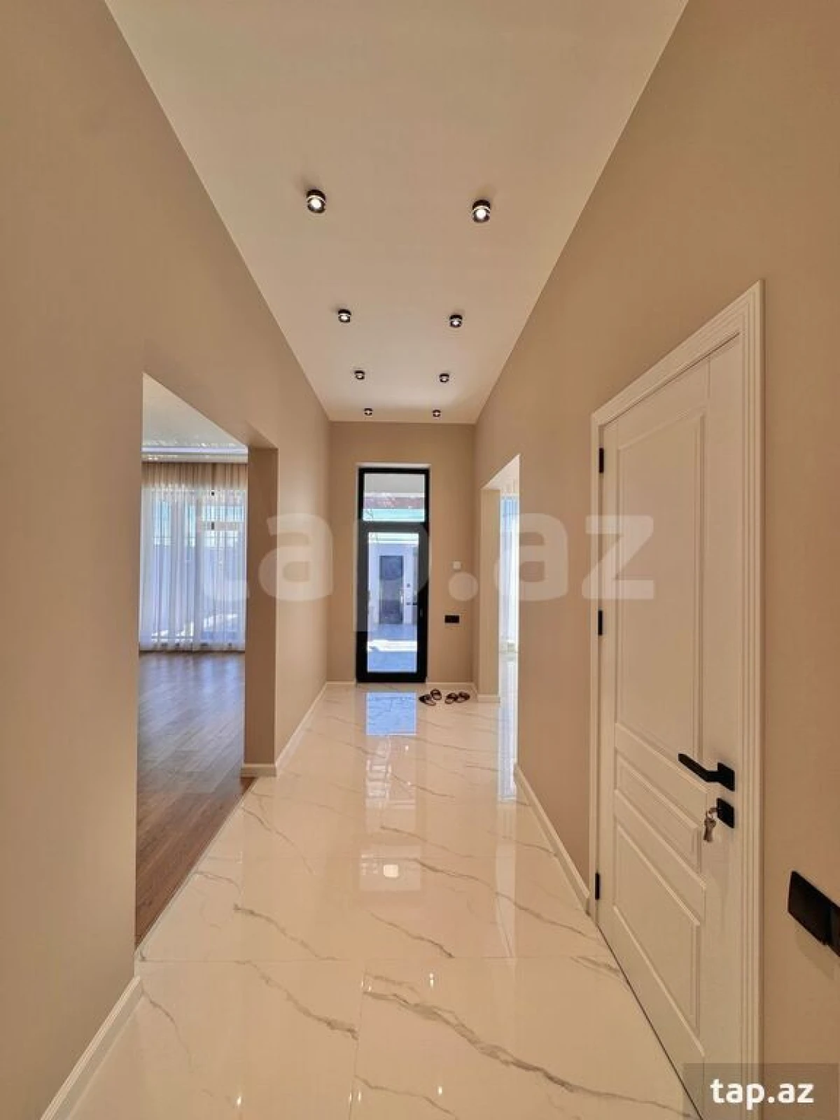 Satılır 4 otaqlı həyət evi