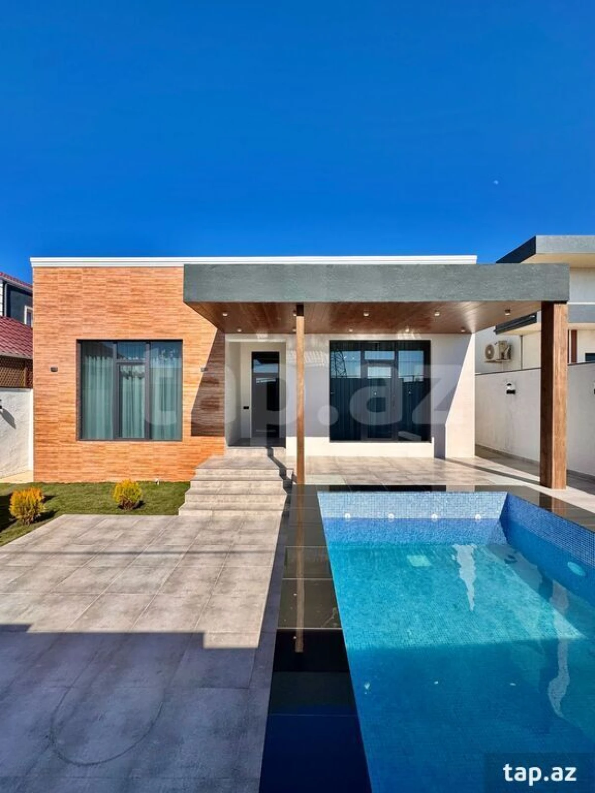 Satılır 4 otaqlı həyət evi