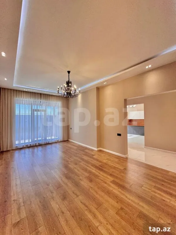 Satılır 4 otaqlı həyət evi