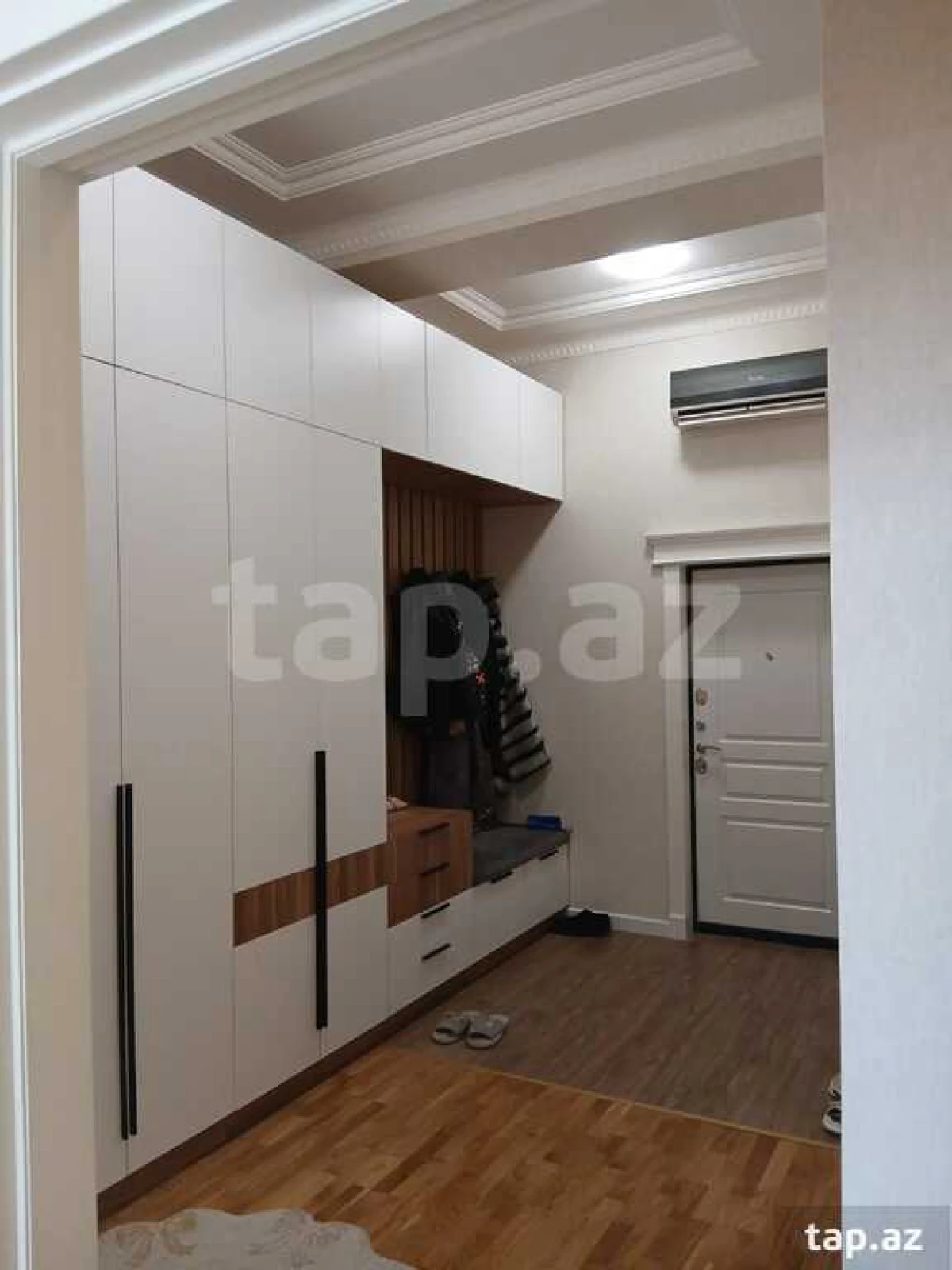 Satılır 4 otaqlı yeni tikili 105 m²