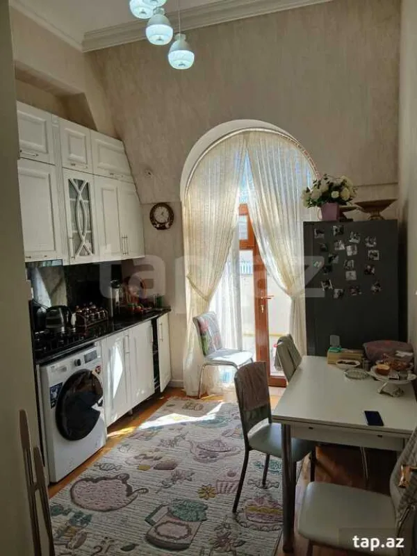 Satılır 4 otaqlı yeni tikili 105 m²