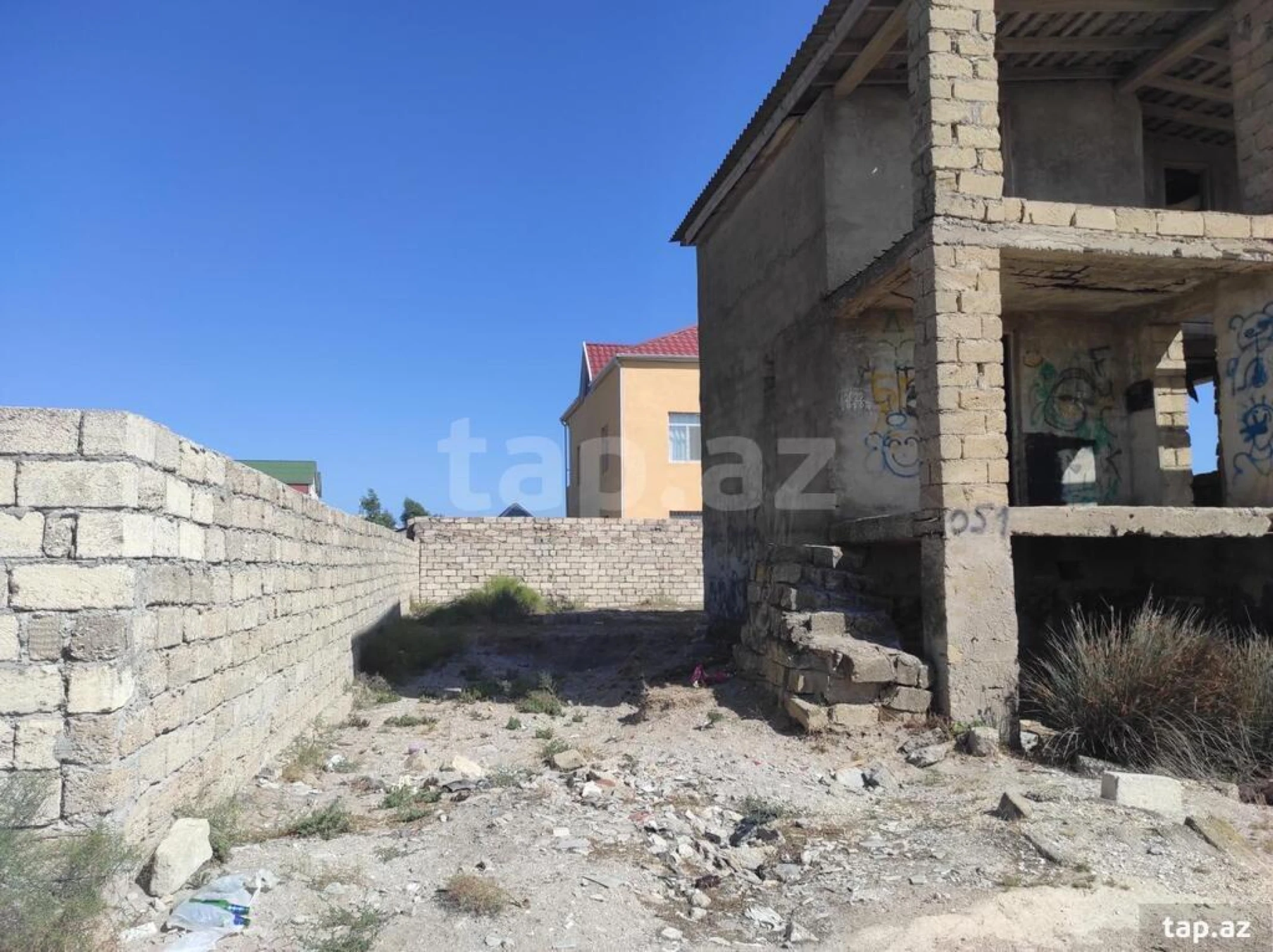 Satılır 4 otaqlı həyət evi