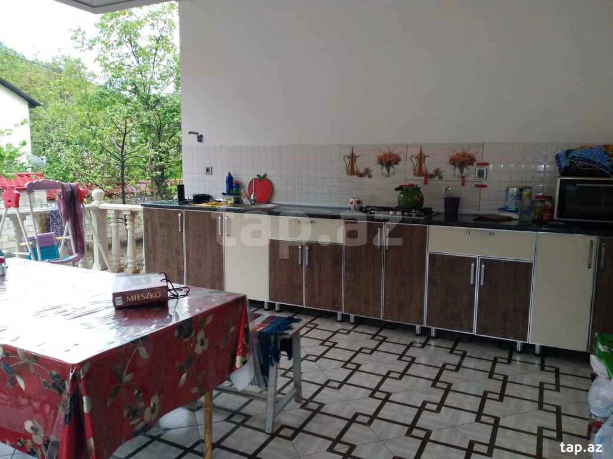 Kirayə verilir 4 otaqlı həyət evi