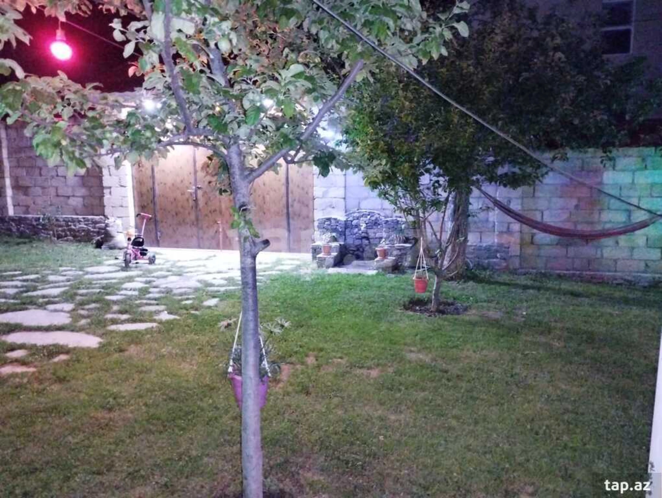 Kirayə verilir 4 otaqlı həyət evi