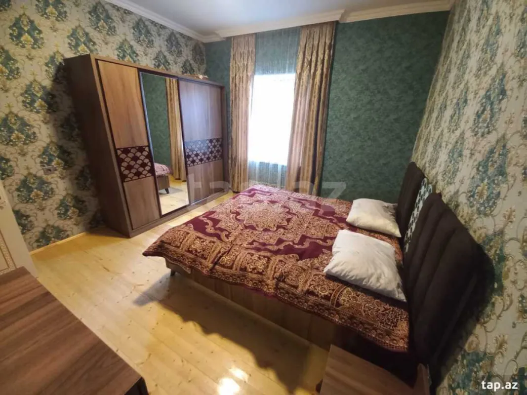 Kirayə verilir 4 otaqlı həyət evi