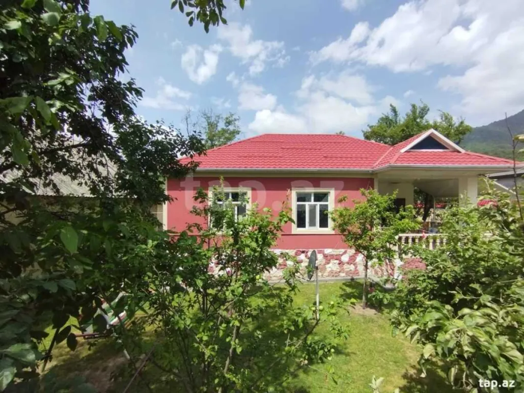 Kirayə verilir 4 otaqlı həyət evi