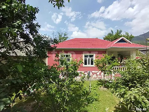 Kirayə verilir 4 otaqlı həyət evi