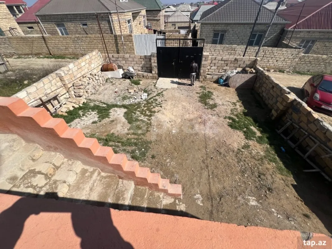 Satılır 3 otaqlı həyət evi 100 m²