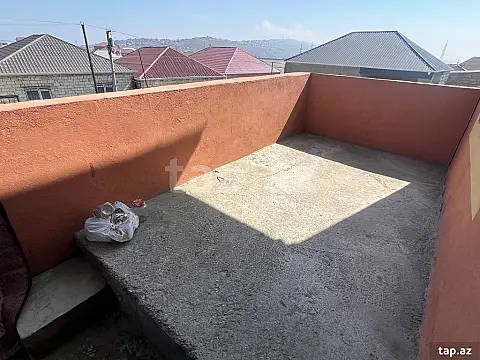Satılır 3 otaqlı həyət evi 100 m²