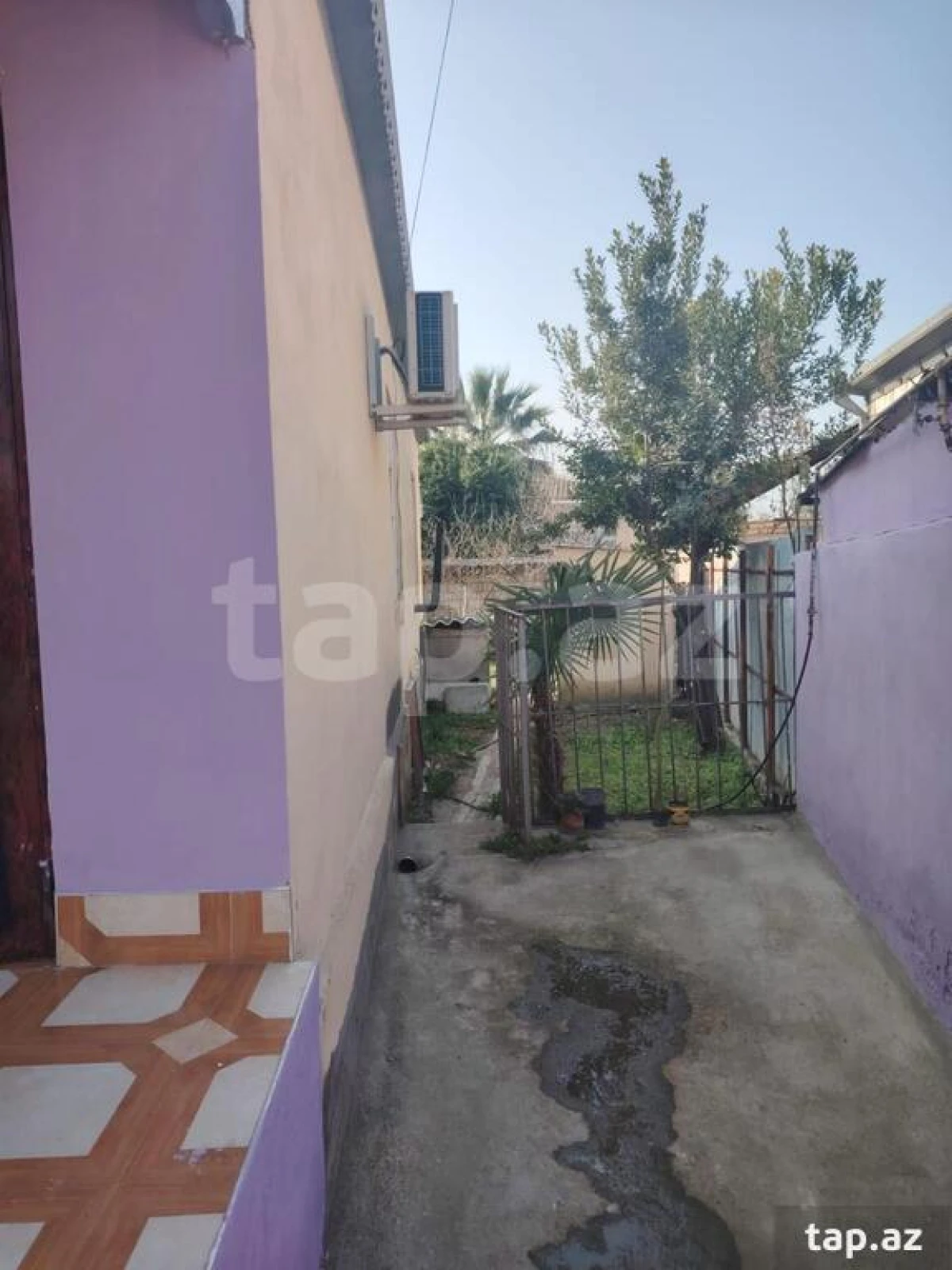 Satılır 5 otaqlı həyət evi